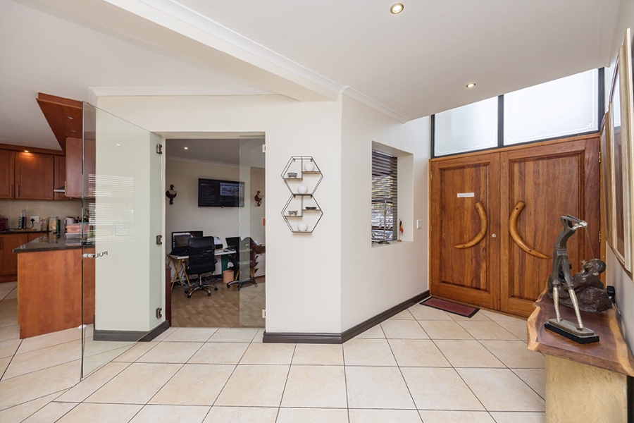 5 Bedroom Property for Sale in Big Bay Western Cape